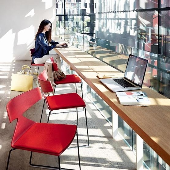 开云（中国） - 坐具|吧椅/凳子|办公家具|设计师家具|Saya 吧椅